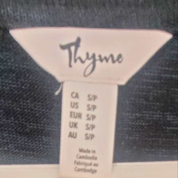 Thyme Nursing Long Sleeve Sweater - Green/Black- Size Small - Picture 3 of 4